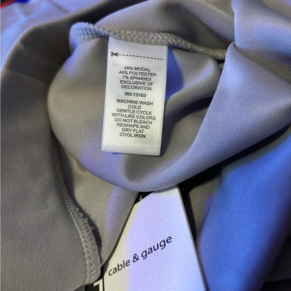 Women’s Grey Shorts Size Large NWT - Picture 4 of 5